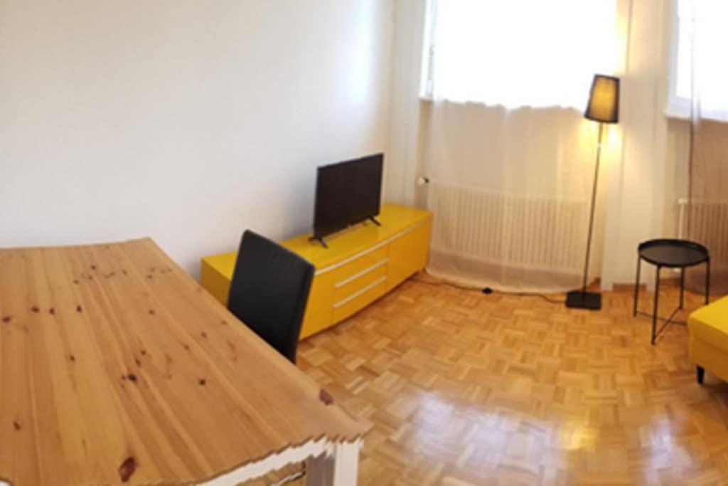 Hsh Barre 6 - City Apartment Next Cathedral Lausanne Extérieur photo